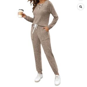 Cozy Ribbed Knit Lounge Set in Brown